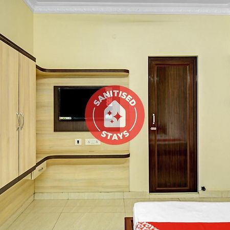 Oyo Flagship 84655 S S Guest House Калькутта Экстерьер фото