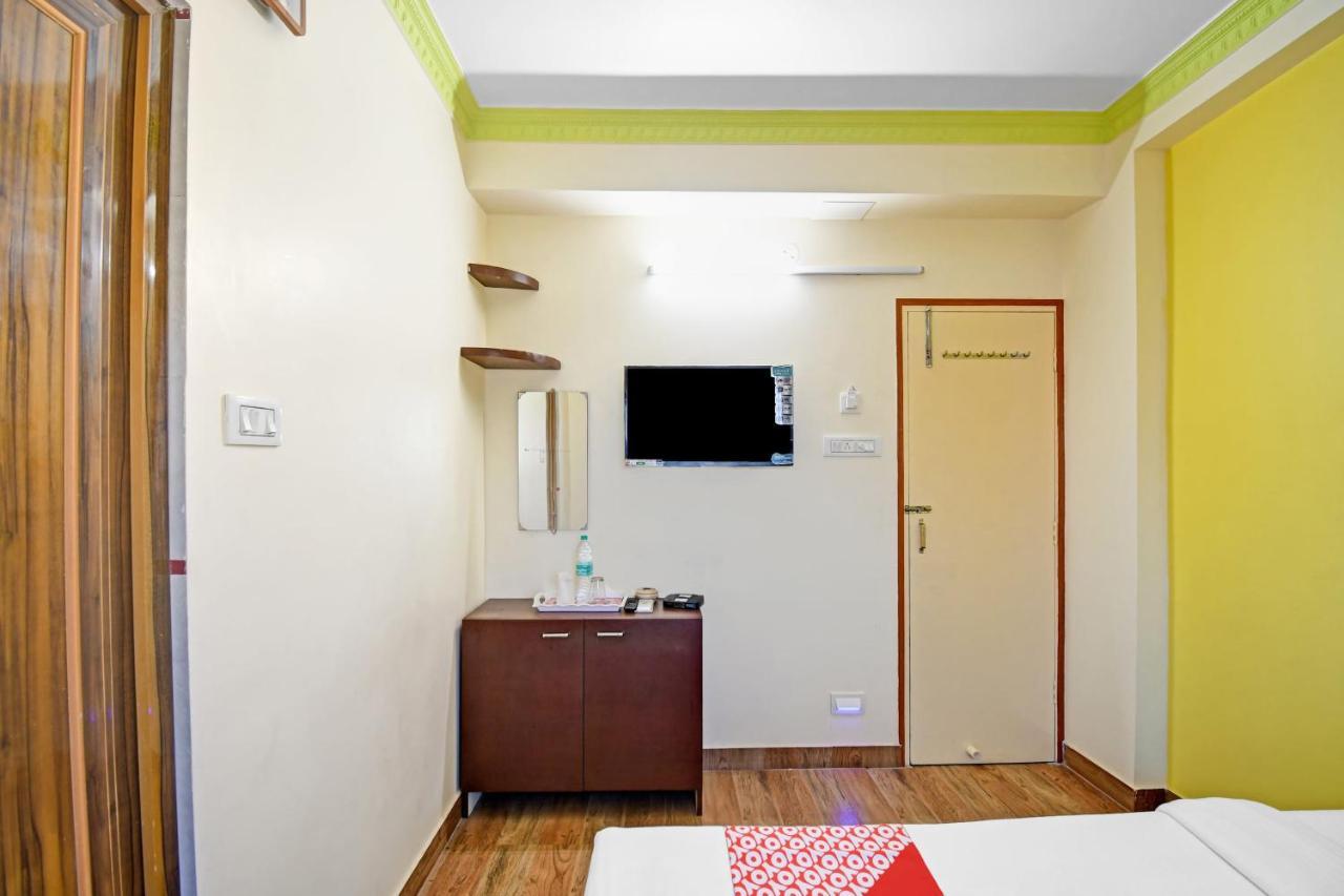 Oyo Flagship 84655 S S Guest House Калькутта Экстерьер фото