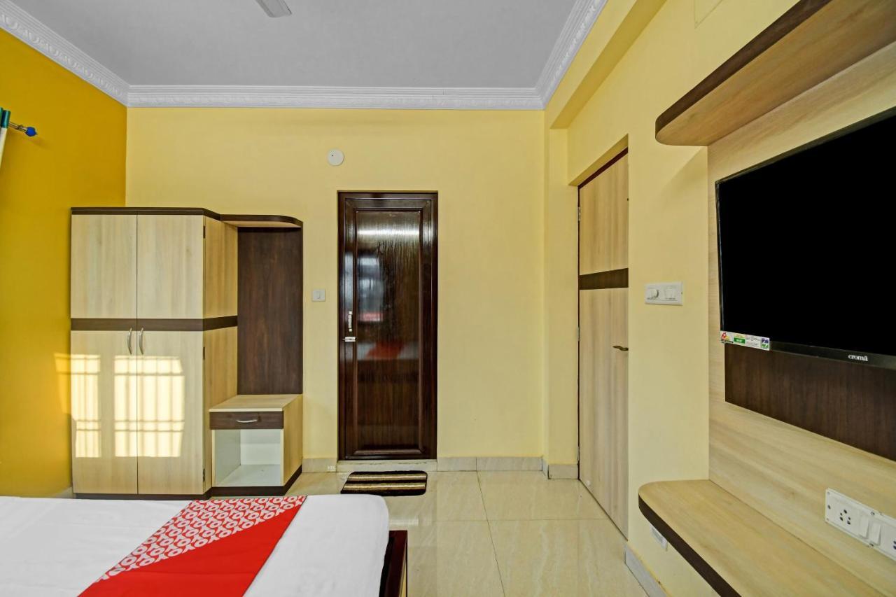 Oyo Flagship 84655 S S Guest House Калькутта Экстерьер фото